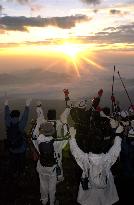Mt. Fuji climbers greet sunrise with shouts of 'banzai'
